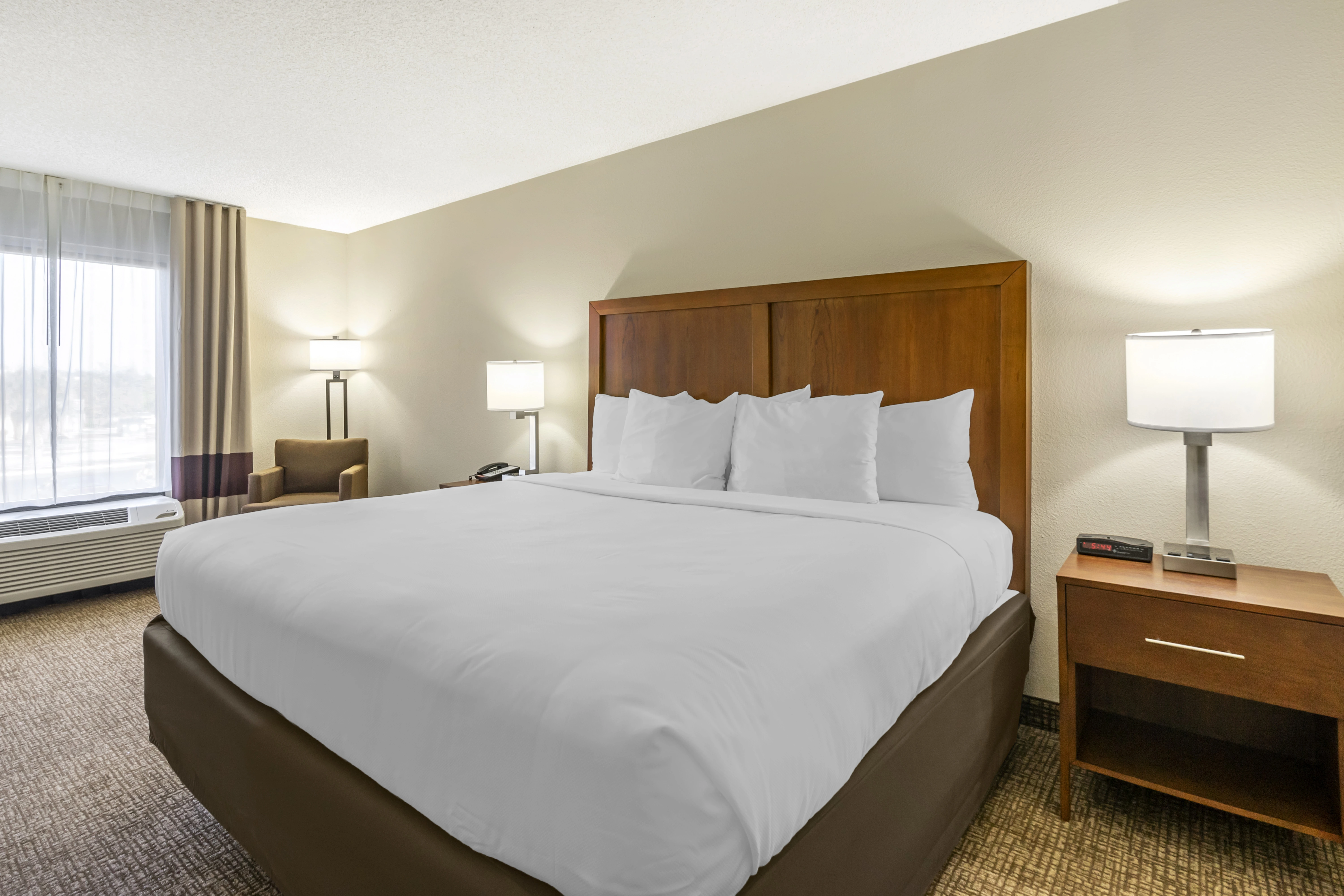 Choice Hotel Room1